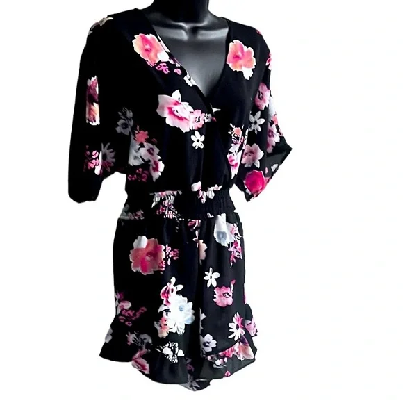 Liberty Love Women’s Shorts Romper size L - Picture 1 of 13